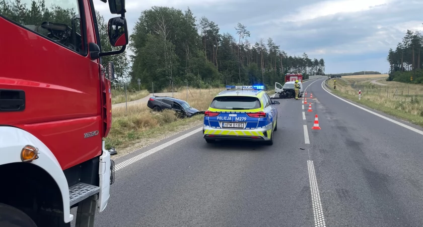 Zderzenie dwóch aut na trasie Konarzyce-Zambrów