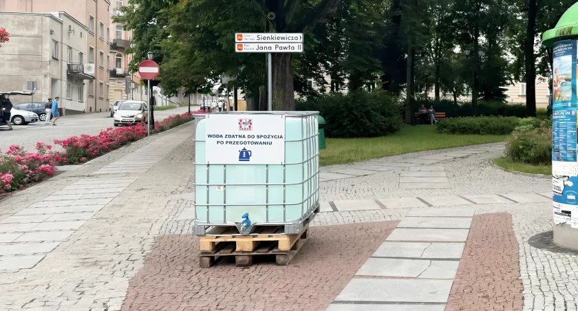 Skażenie wody w Łomży: Alarmujące powiązania z ostatnimi pożarami i domowymi studniami [VIDEO]