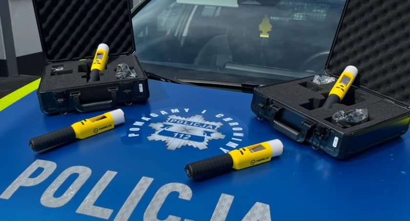 Gminy wspierają bezpieczeństwo. Policja z nowymi alkomatami