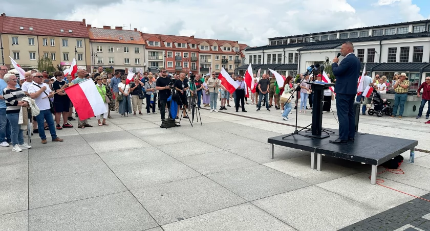 Na Starym Rynku protestowali przeciwko polityce migracyjnej [VIDEO i FOTO]