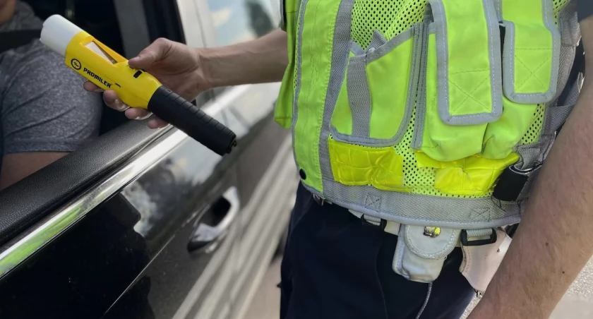 Pijany i bez uprawnień zatrzymany przez policję