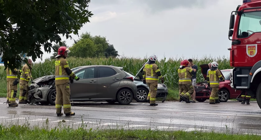 Trzy samochody zderzyły się na DK 63 [FOTO]