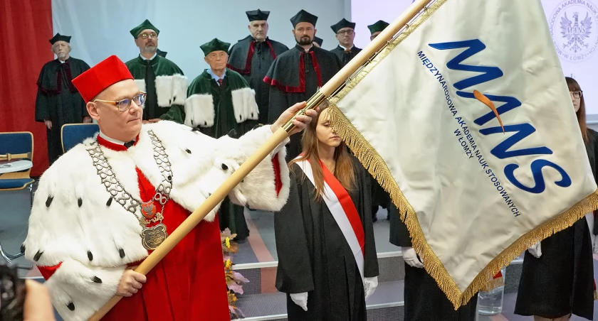 Kolejny sukces MANS. Ruszają studia magisterskie na kierunku budownictwo [VIDEO]