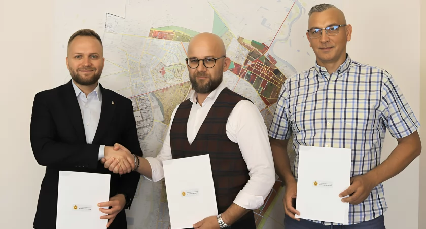 Jest umowa na realizację Park & Ride. Gdzie powstanie duży parking w Łomży?
