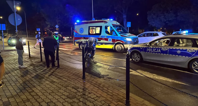 Potrącenie na pasach. Kobieta w szpitalu [FOTO]