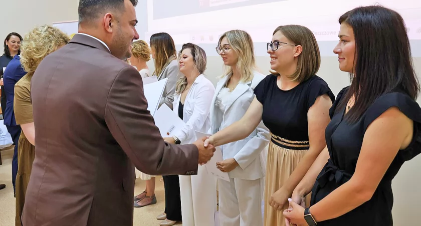 Łomżyńscy pedagodzy świętowali awans zawodowy [FOTO]