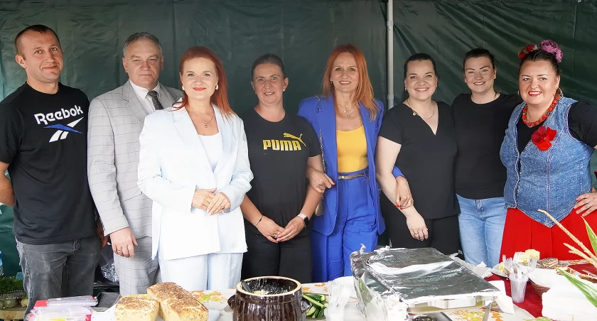 Dożynki w Jedwabnem: Święto plonów i rolniczej jedności [FOTO I VIDEO]