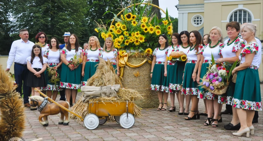 Dożynki Gminy Zbójna – wdzięczność za plony i siłę wspólnoty [FOTO]