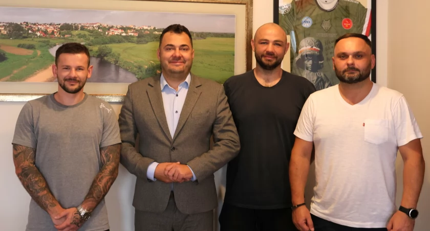 Adam Kownacki zakończy karierę w Łomży?