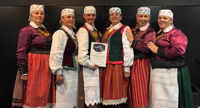 Kurpiowski Zespół Śpiewaczy ze Zbójnej na podium znanego festiwalu [FOTO]