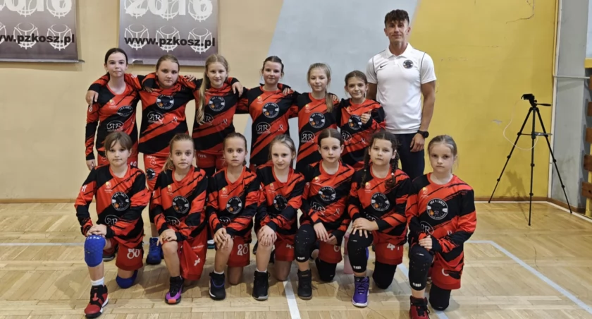 Młode koszykarki z Łomży w świetnej formie! Druga wygrana na turnieju w Bydgoszczy