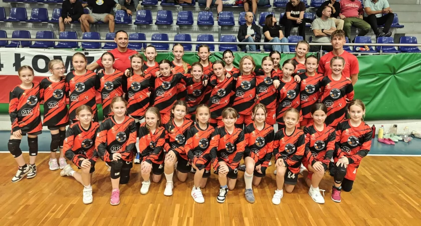 Koszykarki UKS-u 4 Łomża w finale!