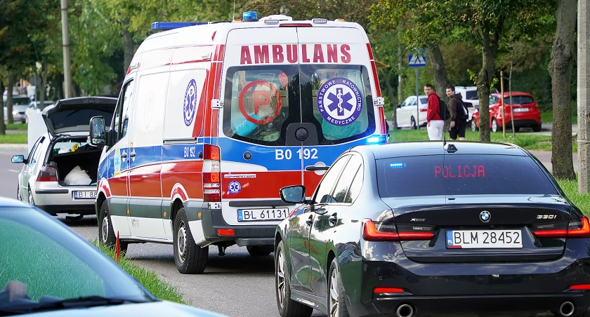 Zdarzenie aut na Piłsudskiego w Łomży. Jedna osoba w szpitalu [FOTO]