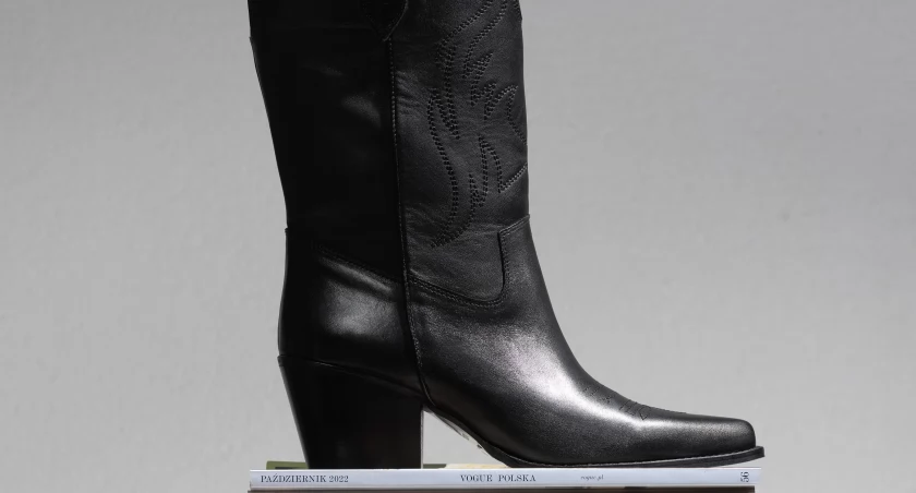 Skórzane buty na jesień – klasyka, która nigdy nie wychodzi z mody. Ranking must-haveów