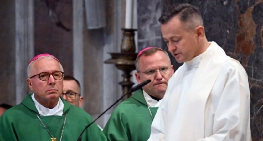 Biskup Janusz Stepnowski przewodniczył mszy świętej w Watykanie