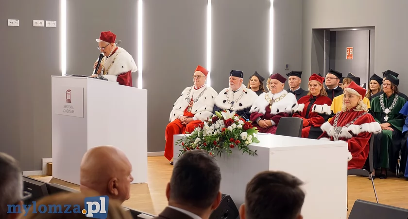 Inauguracja roku akademickiego w Akademii Łomżyńskiej. Nowy kierunek i stypendia dla najlepszych [FOTO i VIDEO]