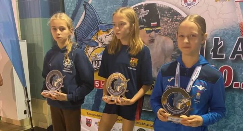 30 medali pływaków UKS Butterfly! [FOTO]