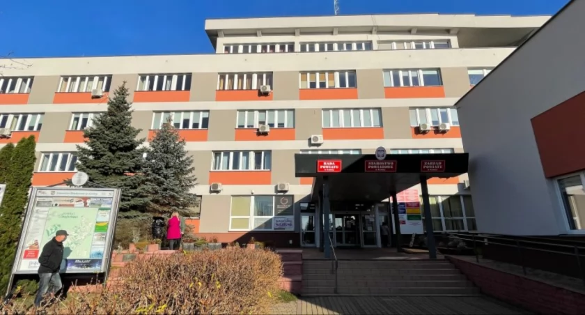 Starostwo w Łomży rekrutuje