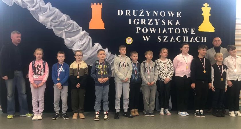Mali szachiści ze Szczepankowa najlepsi w powiecie!