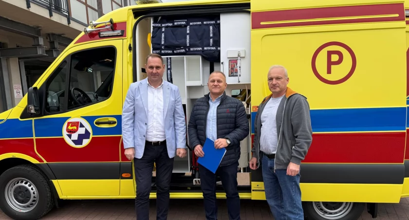 Szpital w Łomży kupił karetkę za ponad 850 tys. zł [FOTO]