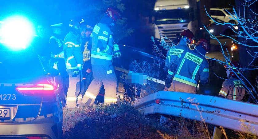 Zderzenie dwóch aut w Drozdowie. Ulica Główna była zablokowana [FOTO]