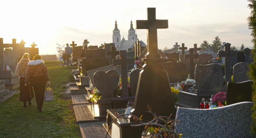 Światełko pamięci i nadziei: Piątnica ratuje swoją historię [FOTO]