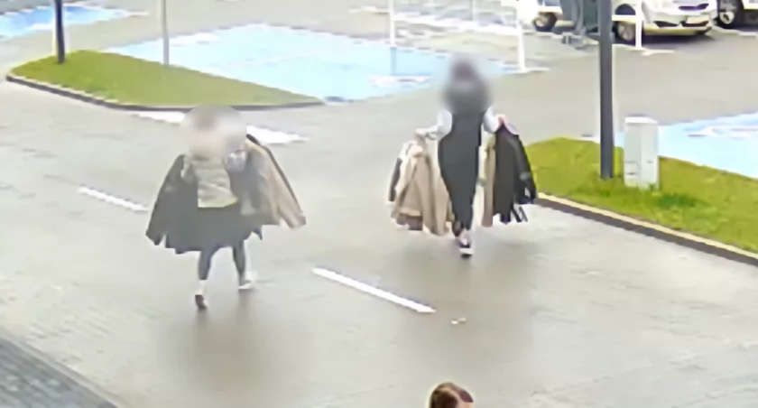Złodziejki z Warszawy wpadły po kradzieży w Łomży [FOTO]