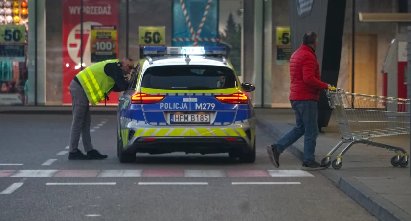 Potrącenie na przejściu w Łomży. Piesza trafiła do szpitala
