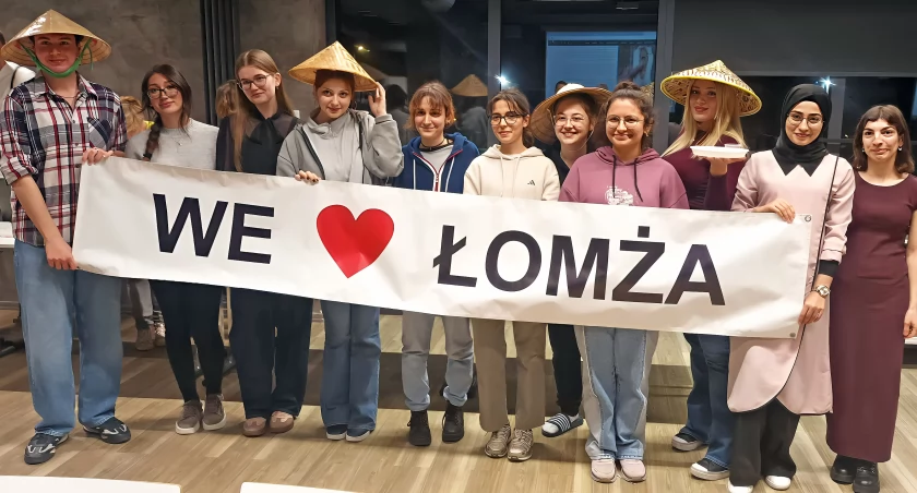 Gość z Warszawy, smaki z Wietnamu – wyjątkowe warsztaty w Domu Studenta „Rubikon”[FOTO]