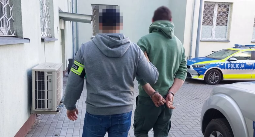 Wpadł w Łomży. Odpowie za produkcję ponad 6 kilogramów narkotyków [FOTO]