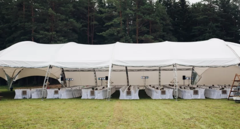 Co wpływa na cenę hali namiotowej? Ekspercki poradnik przed inwestycją