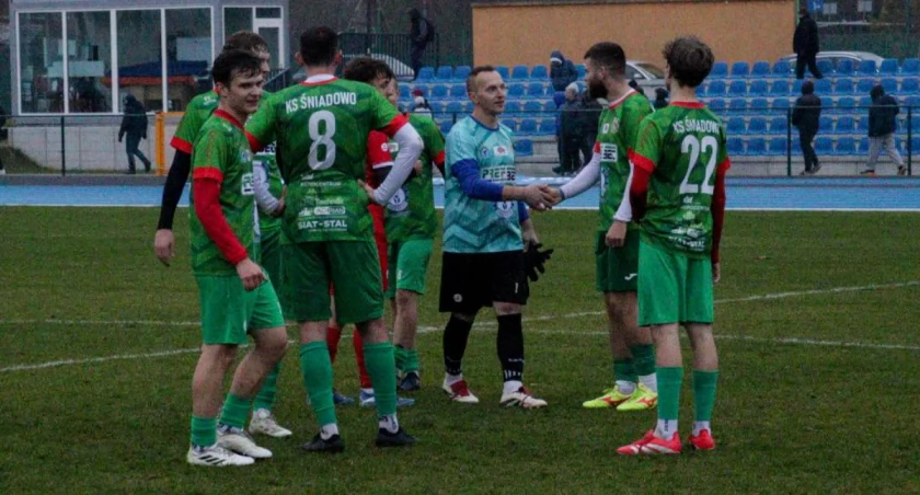 Śniadowianie podejmą lidera. Stać ich na niespodziankę?