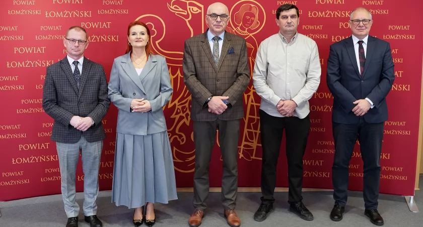 Drogi w powiecie łomżyńskim jeszcze powstają, ale budżet topnieje. Ministerstwo daje 0 zł subwencji [VIDEO i FOTO]