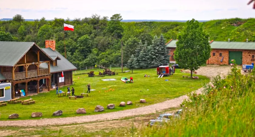 Ponad 8 milionów za Forty w Piątnicy