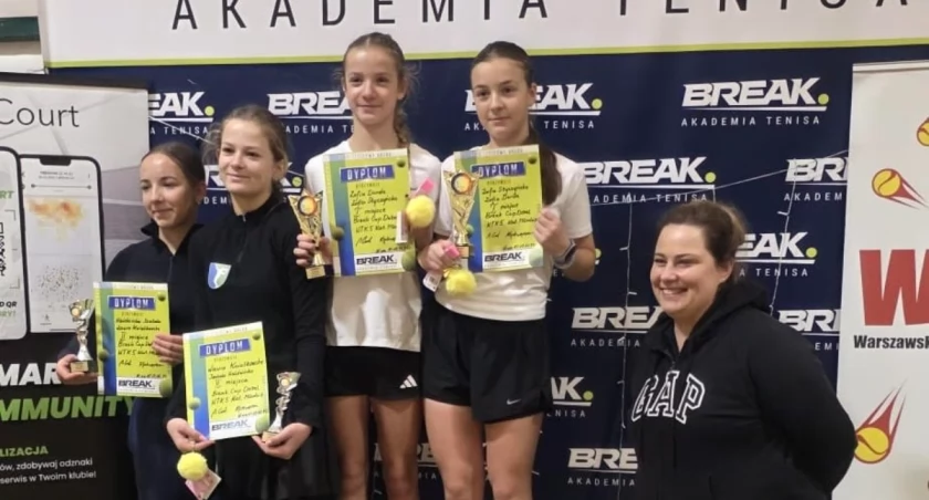 Izabela Waldzińska z podium w warszawskim turnieju tenisowym