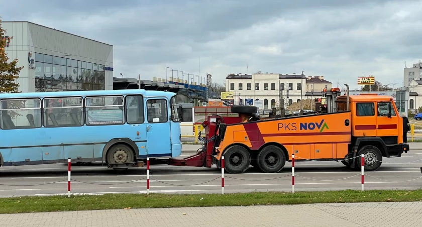 PKS w Łomży przestanie istnieć? Radni interweniują!