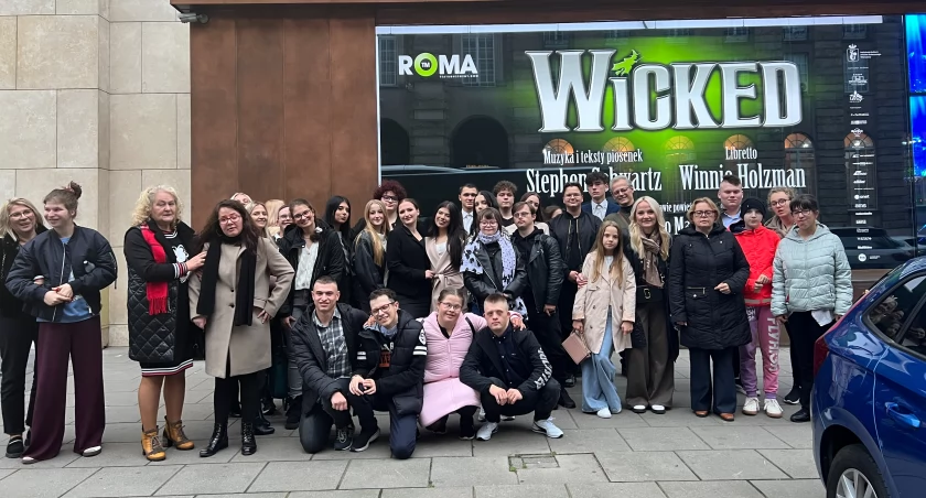 „Kultura bliżej nas” – ROK w Łomży łączy pokolenia i otwiera dostęp do sztuki [FOTO]