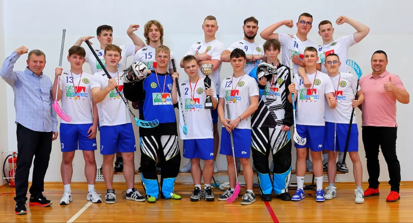Złote medale dla unihokeistów „Mechaniaka” z Łomży