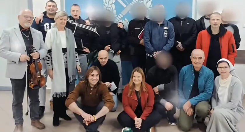 Kolędy zza murów. Osadzeni nagrali świąteczną płytę