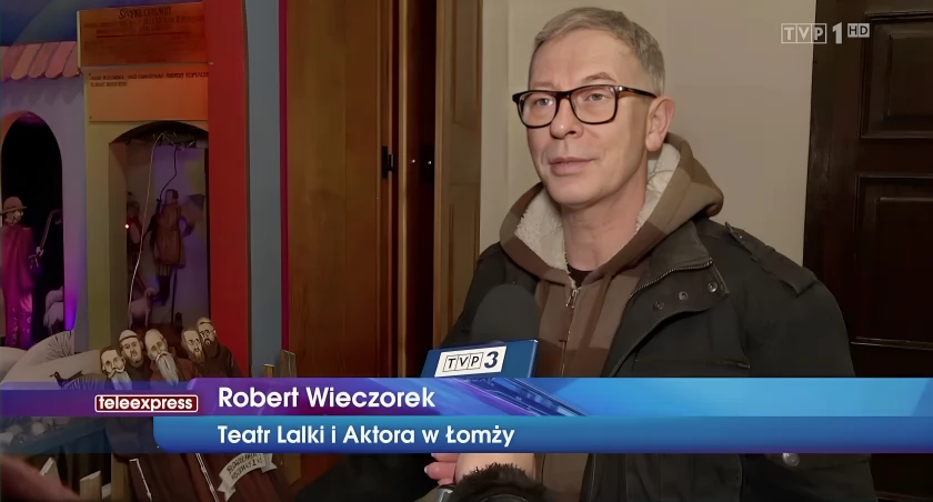 Łomżyńska szopka w Teleexpressie: Kulisy prac konserwatorskich [FOTO]