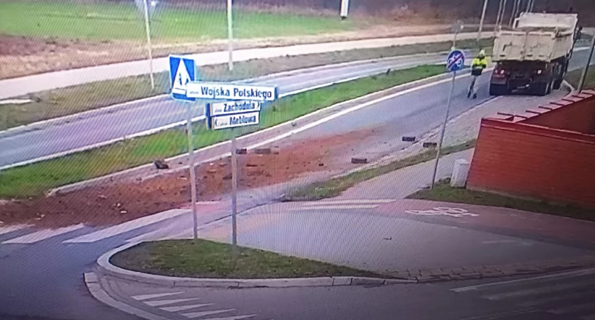 Zanieczyścił drogę, a potem uciekł [FOTO]