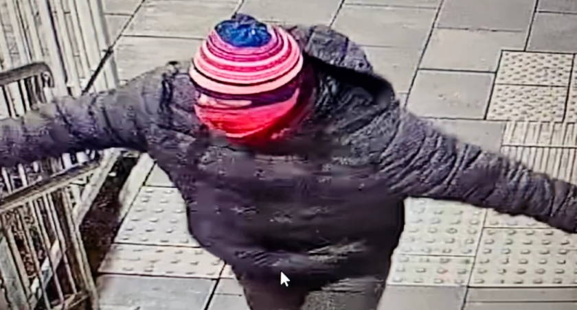 Zemsta na policji zakończona aresztem. Podpalacz posterunku w rękach mundurowych [FOTO i VIDEO]