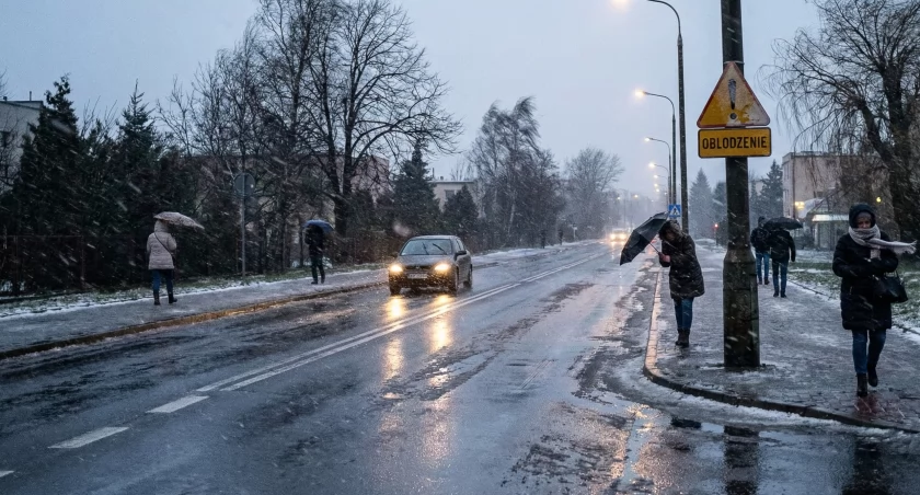 Pułapka na drogach. Najpierw „szklanka”, potem mocne uderzenie wiatru