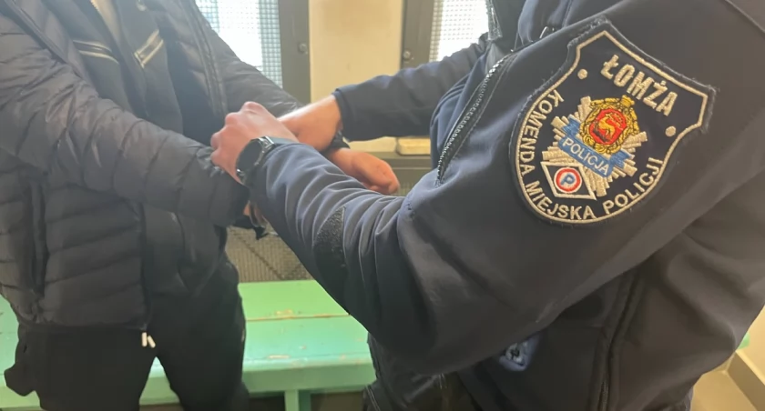 Zuchwałe kradzieże puszek WOŚP i w drogeriach. Sprawcy w rękach policji [FOTO]