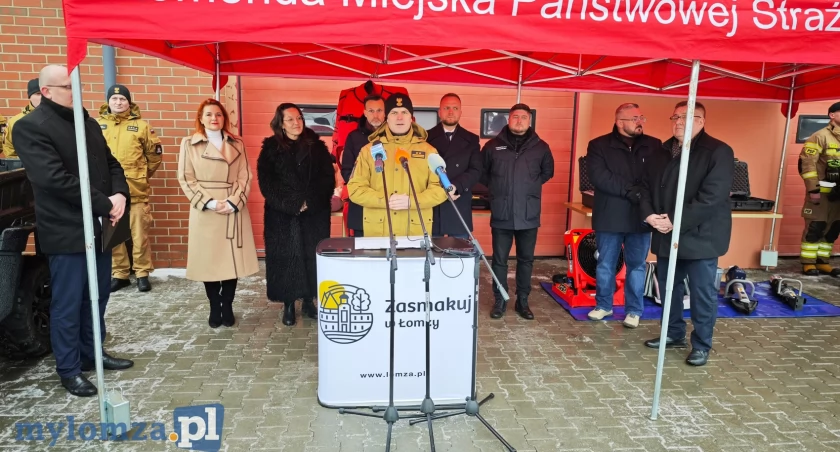 Od magazynów przez maszyny po radiostacje. Samorządowcy Łomży i powiatu inwestują w bezpieczeństwo [FOTO i VIDEO]