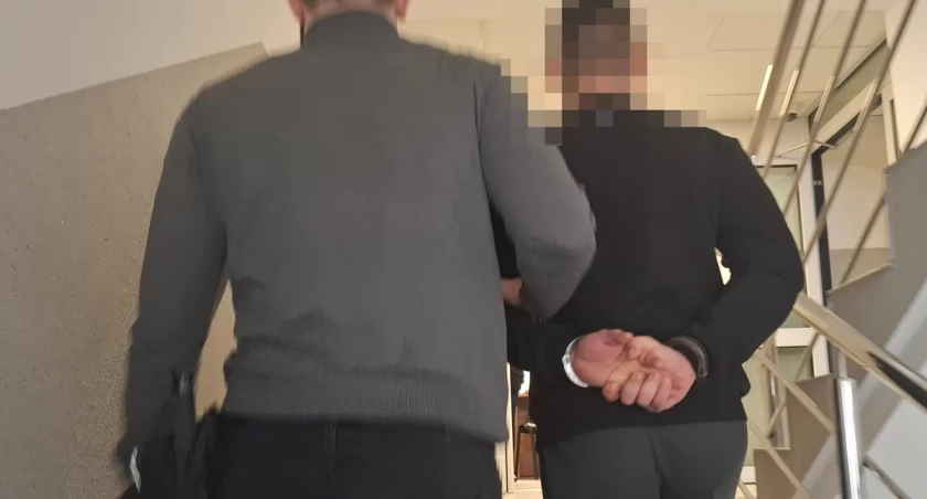 Prawie 100 gramów narkotyków w mieszkaniu 36-latka [FOTO i VIDEO]