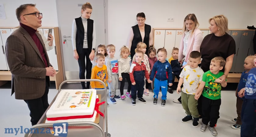 Z piwnicy do nowoczesnych sal! Wielki dzień dla maluchów z Kupisk! [FOTO i VIDEO]