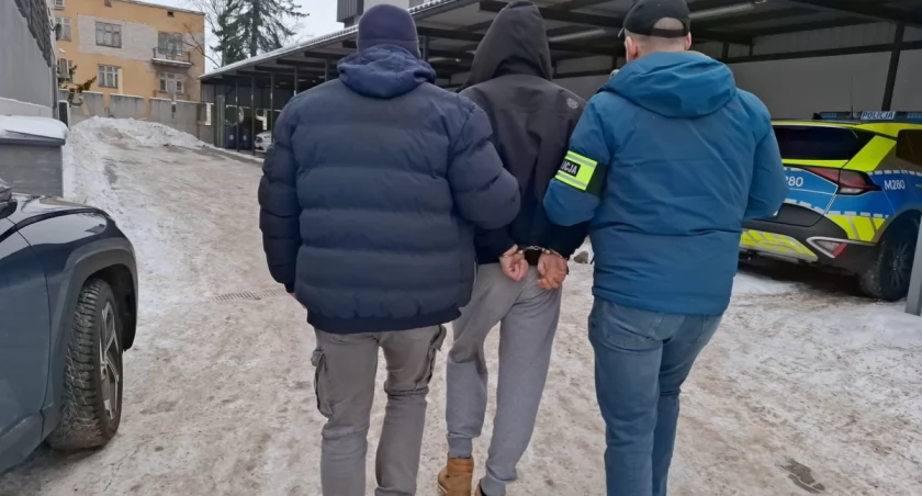 Duża policyjna akcja w dwóch powiatach. Zatrzymani bracia mieli prawie 2 kilogramy narkotyków [FOTO i VIDEO]