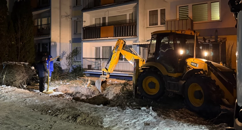 Nocna bitwa o wodę w Łomży. Rury pękają jedna po drugiej
