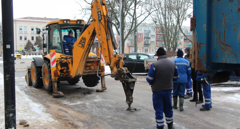 Kolejna awaria wodociągów w Łomży. Część mieszkańców bez wody [FOTO]